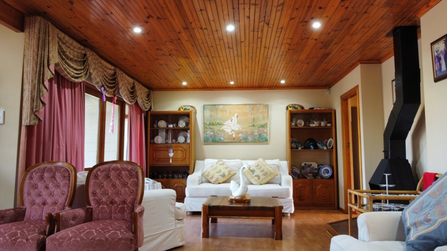 5 Bedroom Property for Sale in Hersham Western Cape
